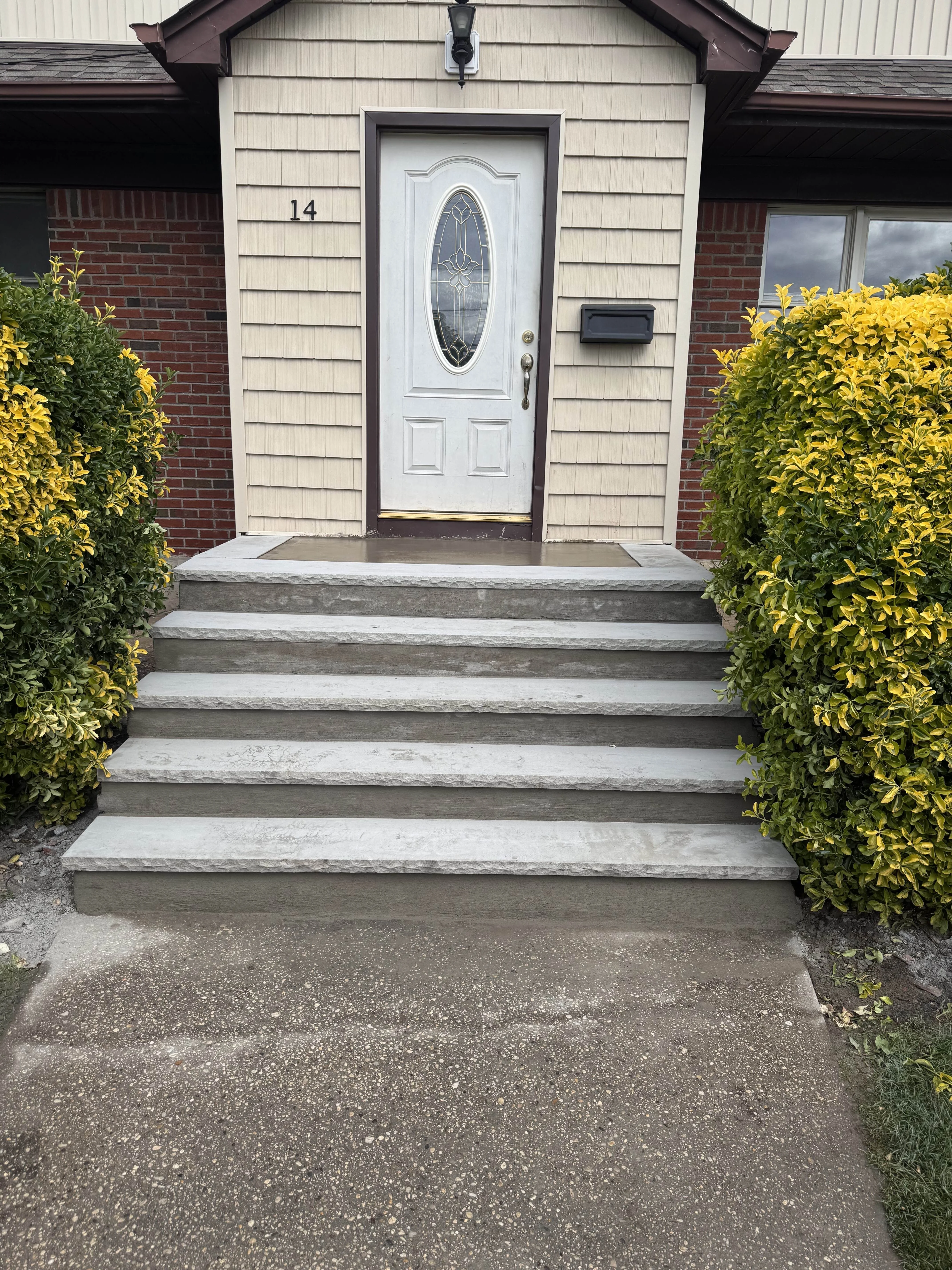 Bluestone staircase with clean edges at residential home in Nassau County